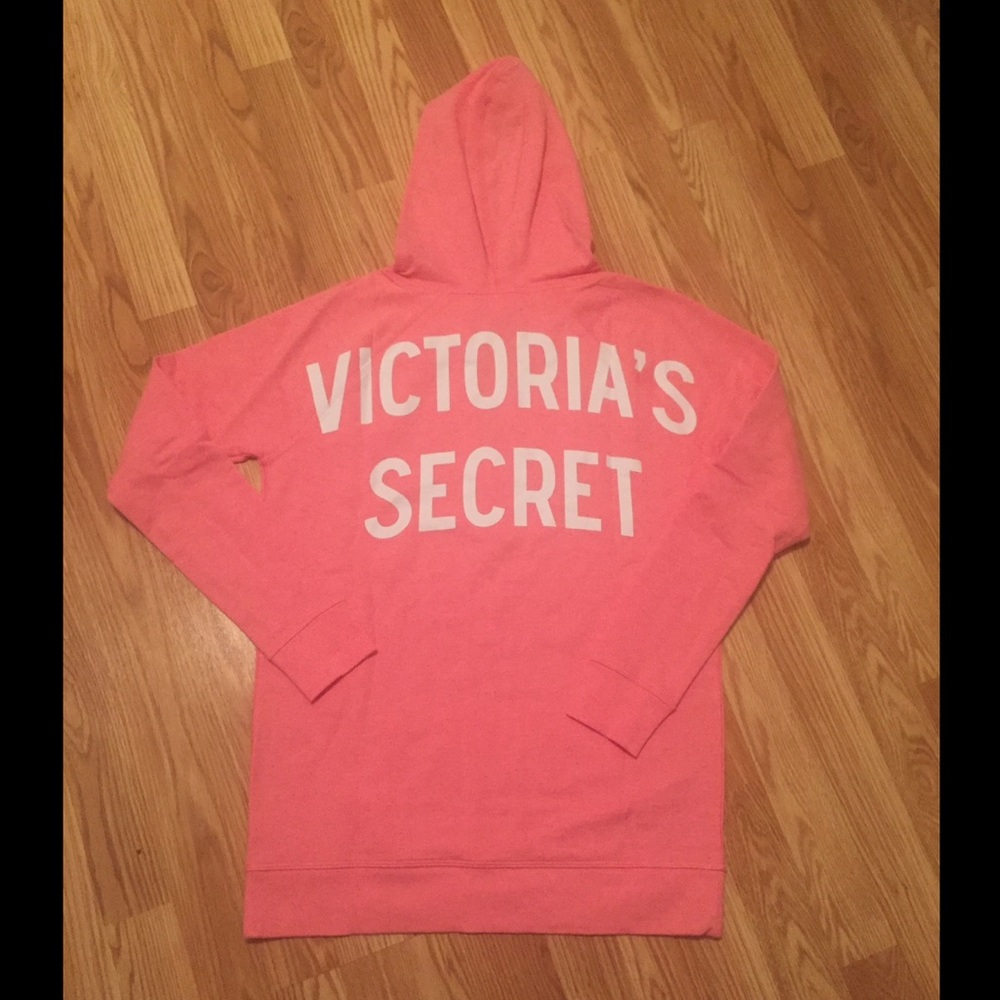 Victoria’s Secret long sleeved hooded tunic NWOT